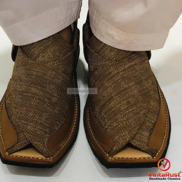 Handcrafted Brown Leather Peshawari Chappal Sandals: Classic Ethnic Footwear - Picture 1 of 9